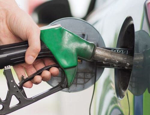 Como Economizar Combustível no Carro